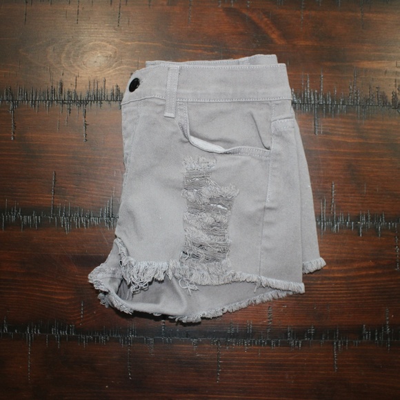 O2 Denim High Rise Gray Jean Shorts - Picture 12 of 14
